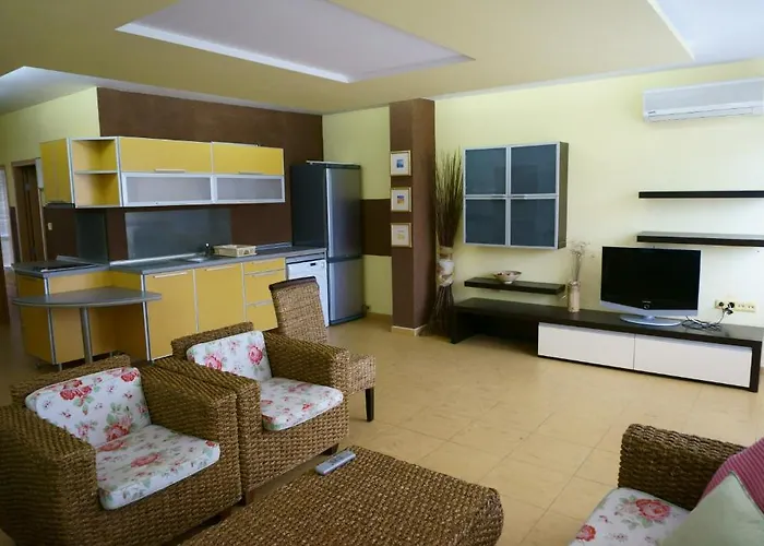 Elite מלון דירות 3*