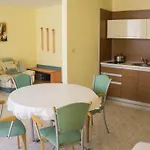 Elite Aparthotel