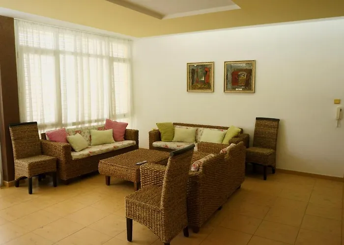 Elite アパートホテル