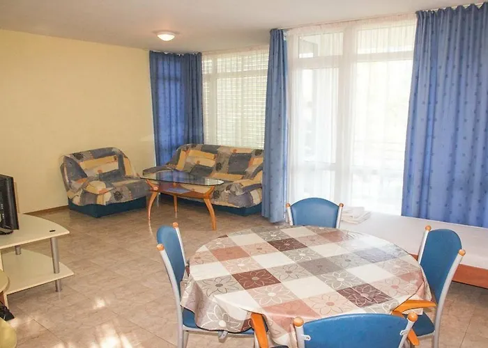 Elite アパートホテル